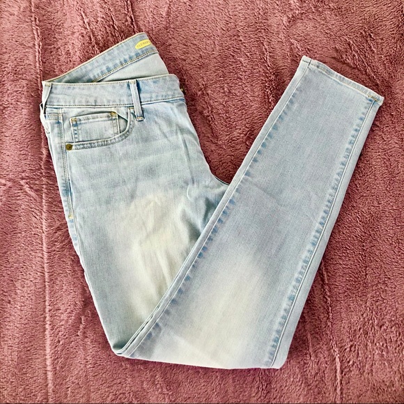 Old Navy Denim - Old Navy Rockstar Skinny Jeans / Jeggings